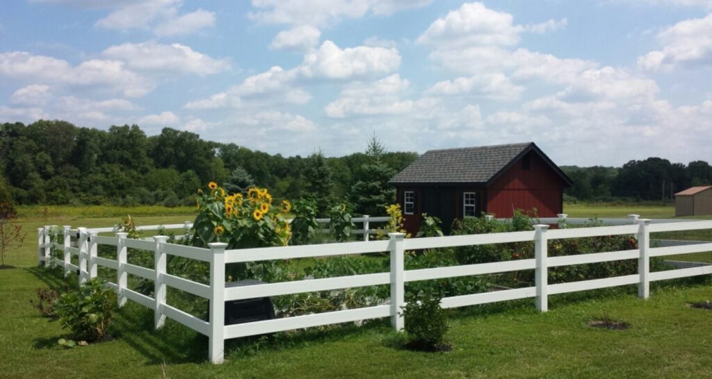 Ranch Fence-3 Rail Vinyl Ranch Fence